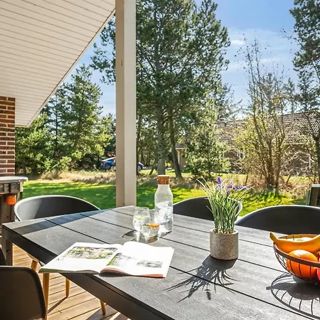 Famke Holiday home