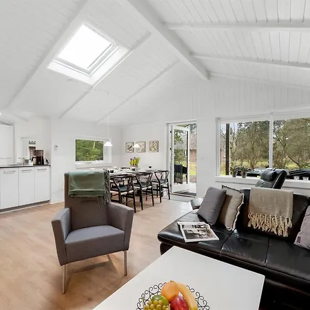Famke - 1km From The Sea By Interhome Semesterbostad