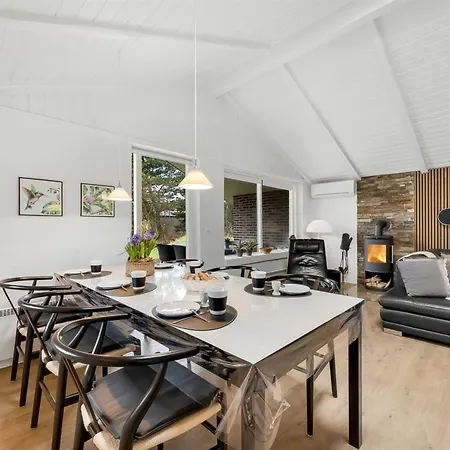 Famke - 1km From The Sea By Interhome