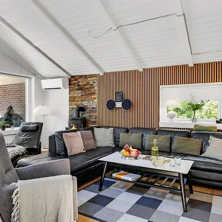 Famke - 1km From The Sea By Interhome Semesterbostad *