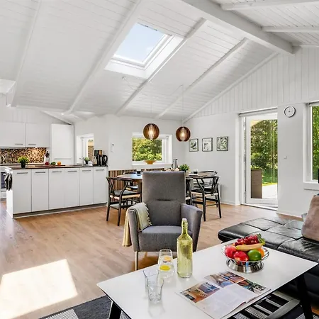 Semesterbostad Famke - 1km From The Sea By Interhome